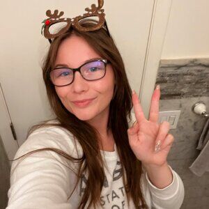 Meet your Posher, Savannah